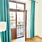 Castle & Culture - Modern 2-room With Balcony In Center *