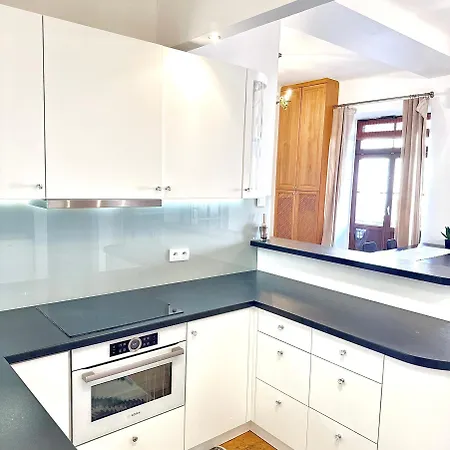 Lejlighed Castle & Culture - Modern 2-room With Balcony In Center