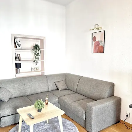 Lejlighed Castle & Culture - Modern 2-room With Balcony In Center