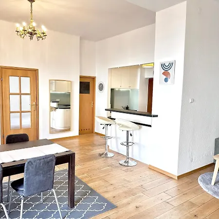 Castle & Culture - Modern 2-room With Balcony In Center דירה ורשה