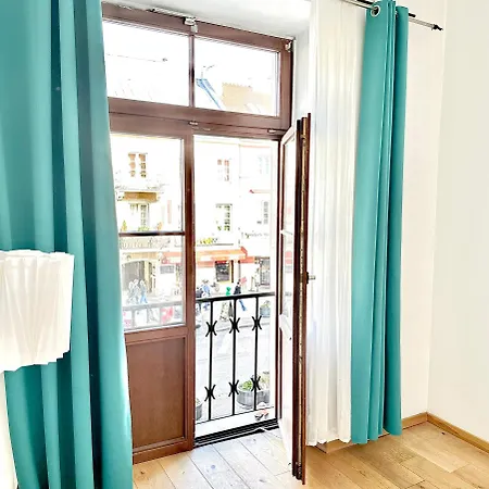 Castle & Culture - Modern 2-room With Balcony In Center *