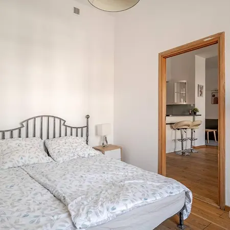 דירה Castle & Culture - Modern 2-room With Balcony In Center *