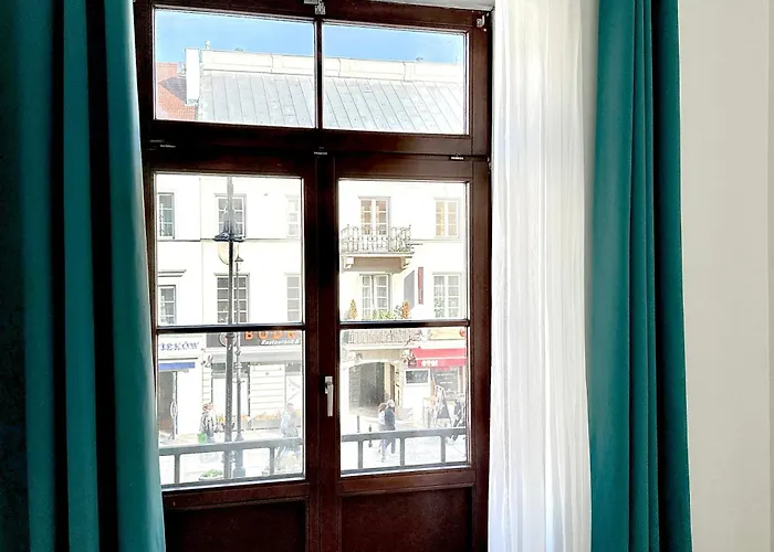 Castle & Culture - Modern 2-room With Balcony In Center *