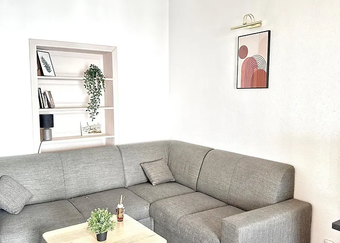 شقة Castle & Culture - Modern 2-room With Balcony In Center