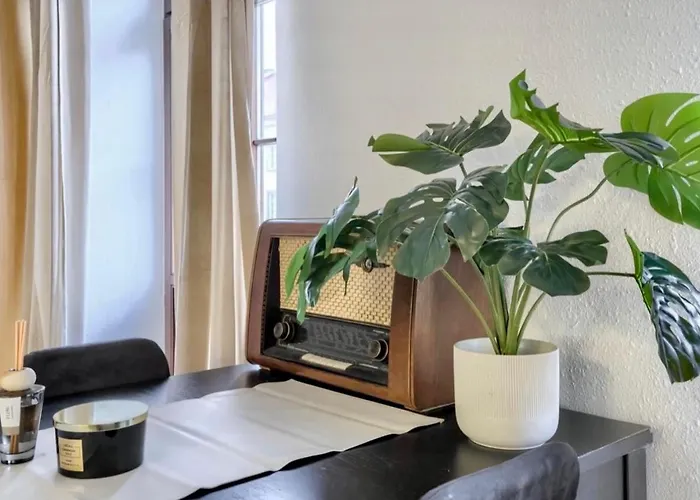 Castle & Culture - Modern 2-room With Balcony In Center *